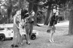 Garden Party 41 * 5616 x 3744 * (8.09MB)